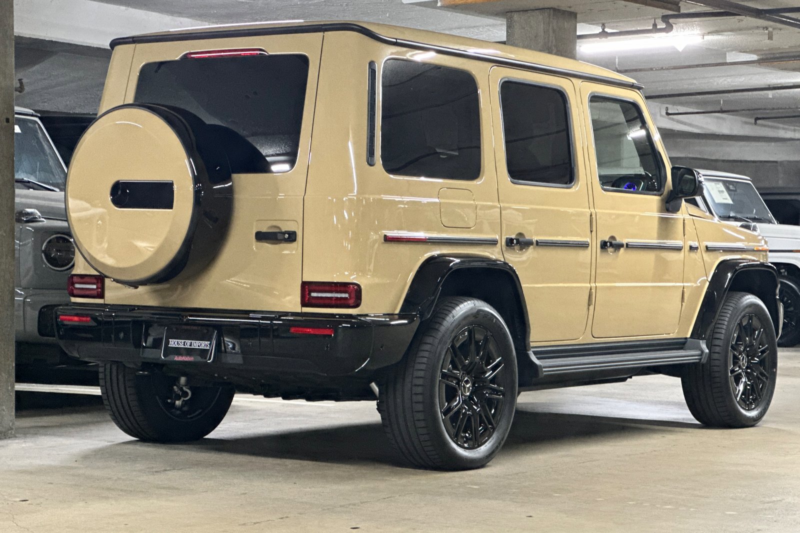 2025 Mercedes Benz G photo 3