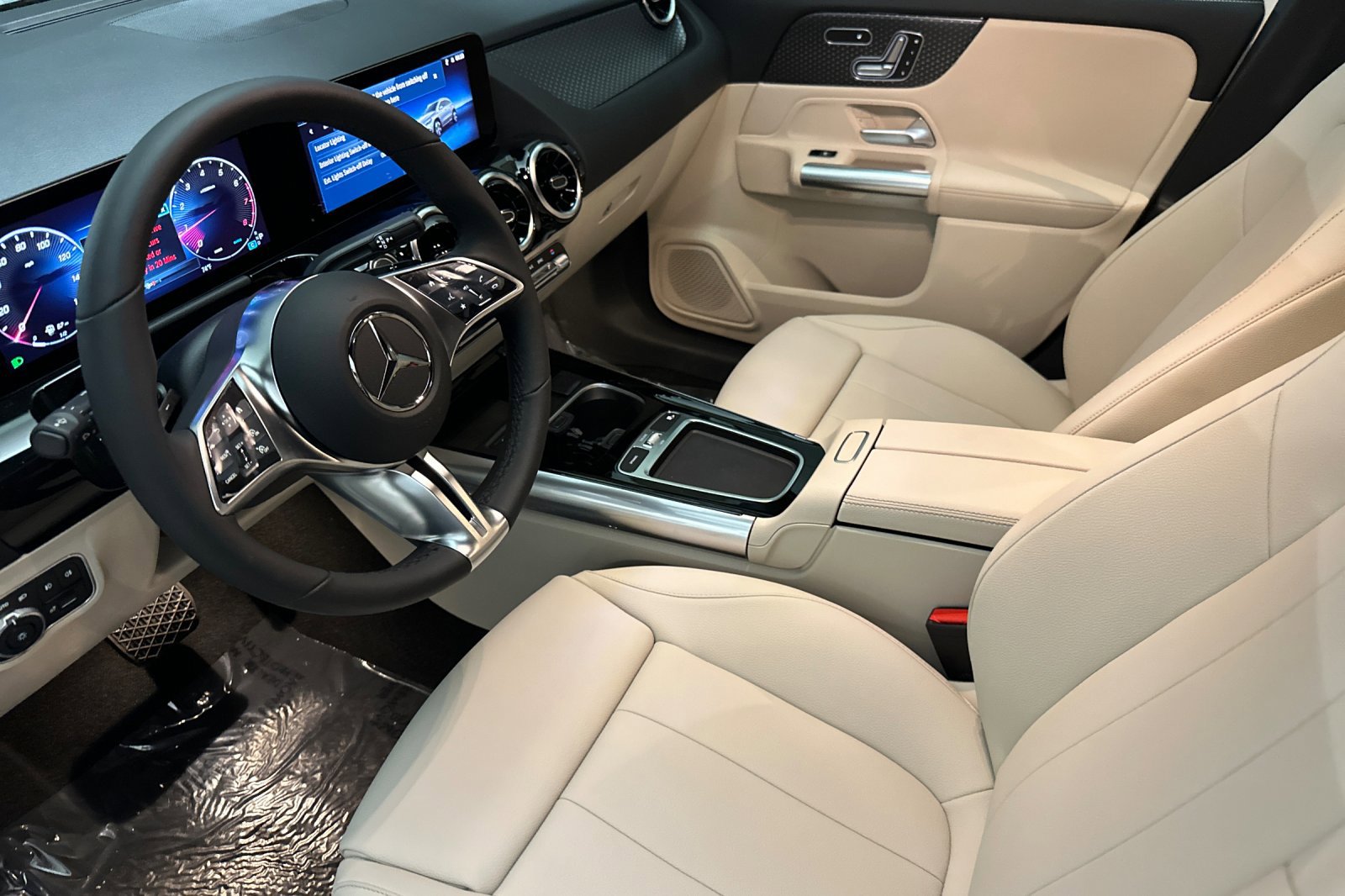 2026 Mercedes Benz GLA 250 photo 3