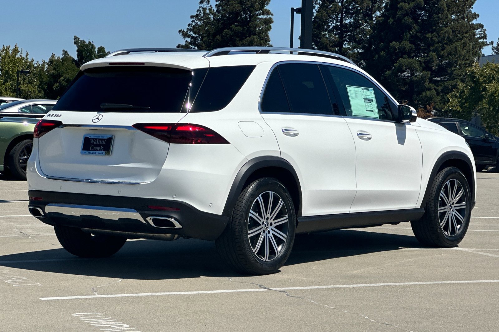 2025 Mercedes Benz GLE 350 4MATIC photo 3