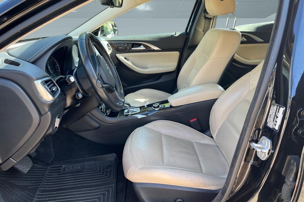 Used 2017 INFINITI QX30 Premium AWD *Ltd Avail* SUV