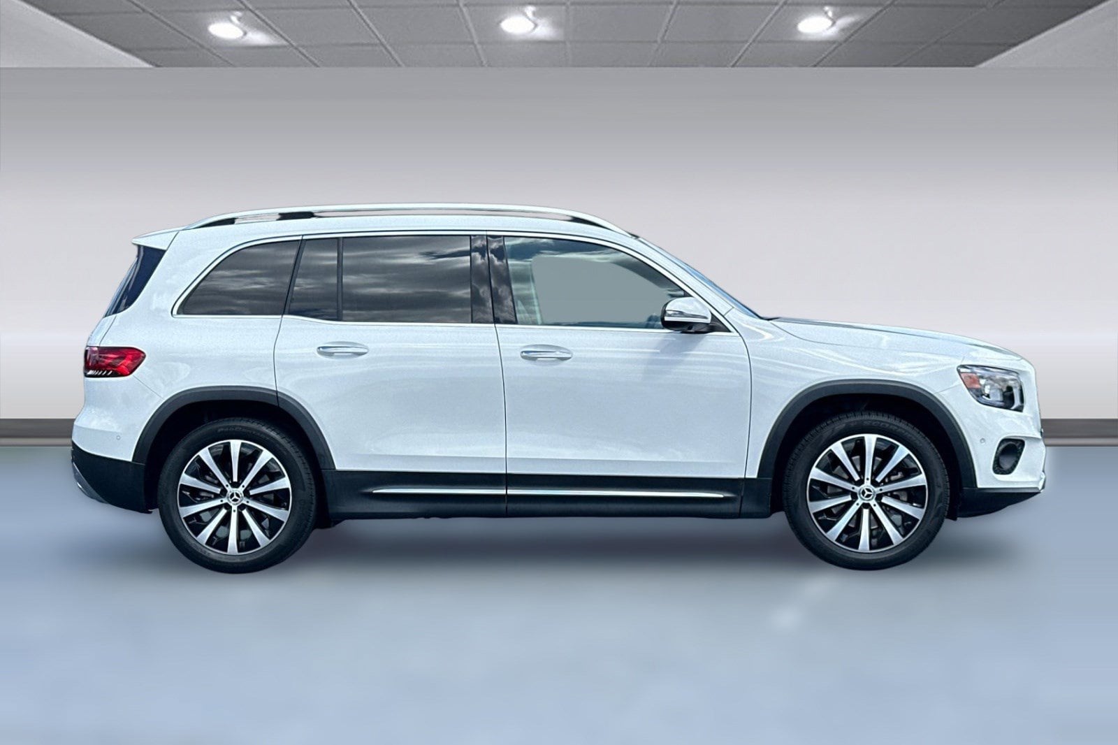 2021 Mercedes-Benz GLB 250 4MATIC SUV photo 6