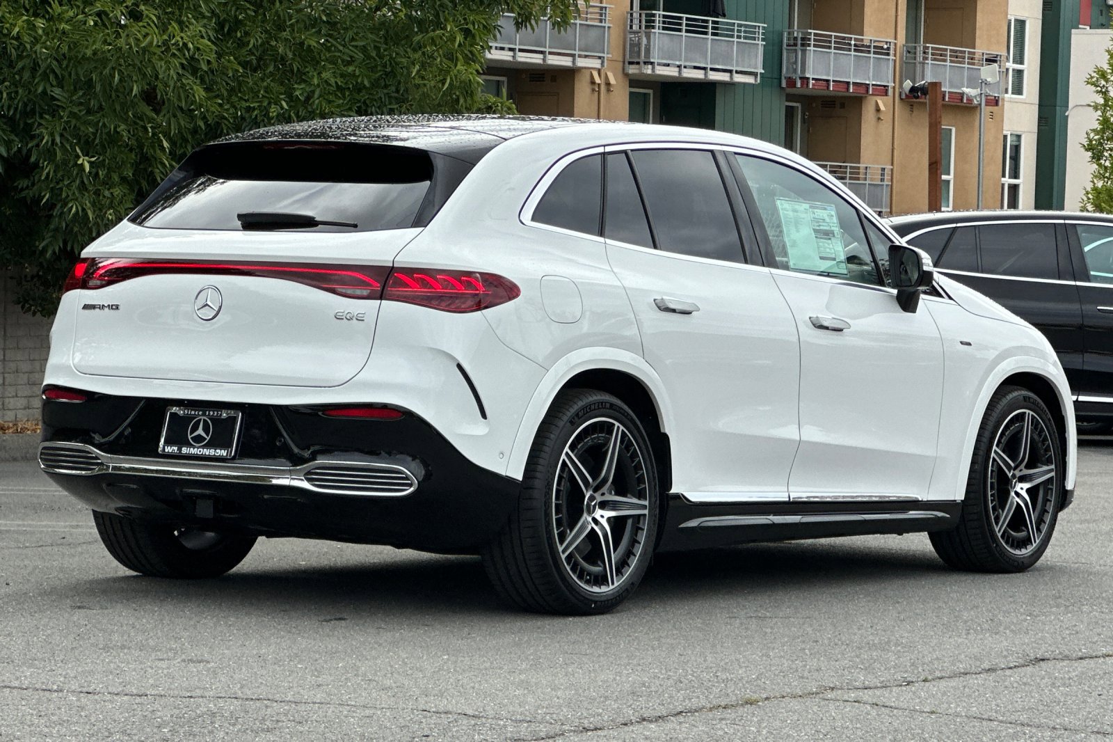 2025 Mercedes Benz EQE SUV AMG photo 2