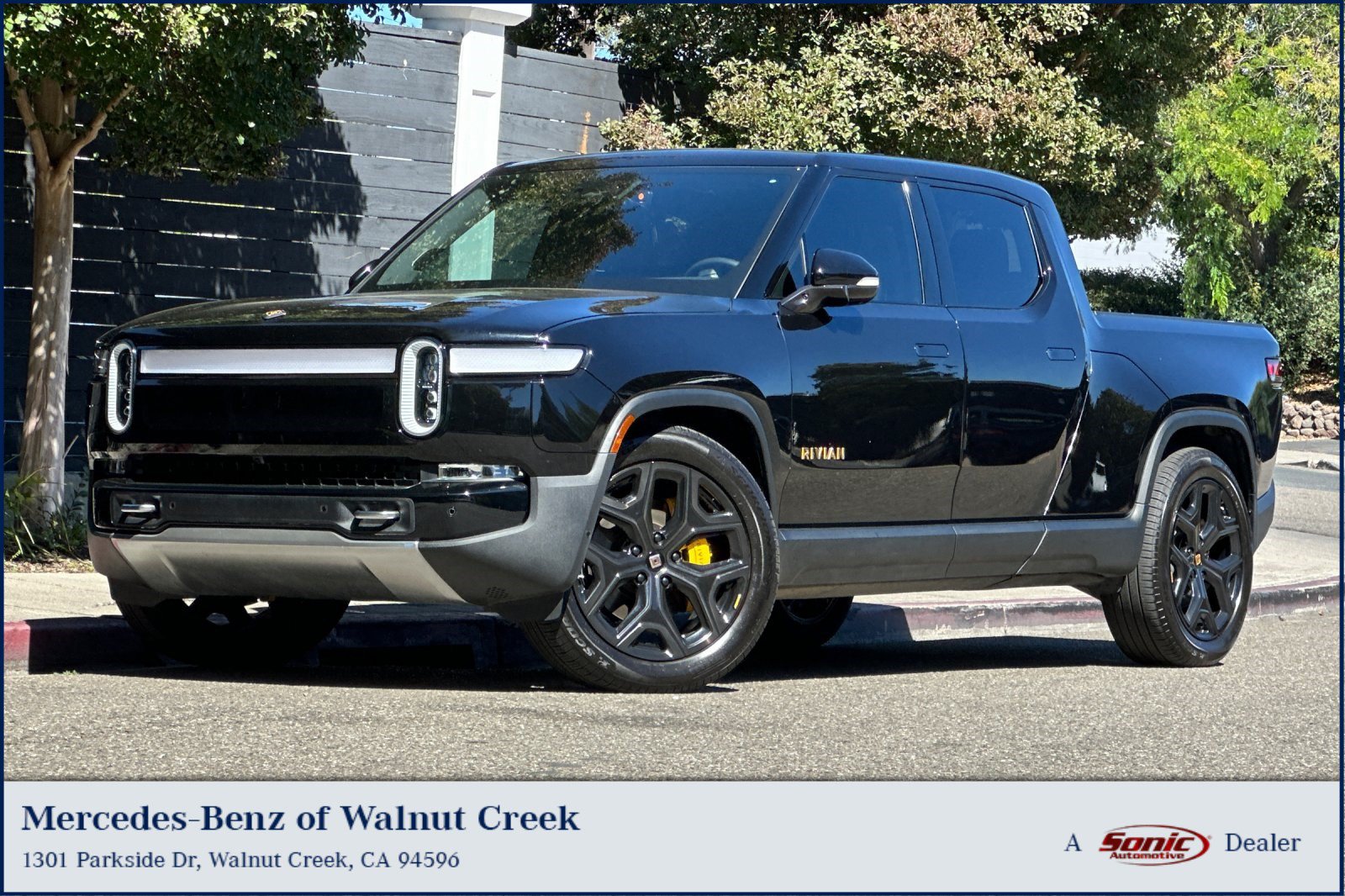 R1T Launch Edition AWD Truck Crew Cab