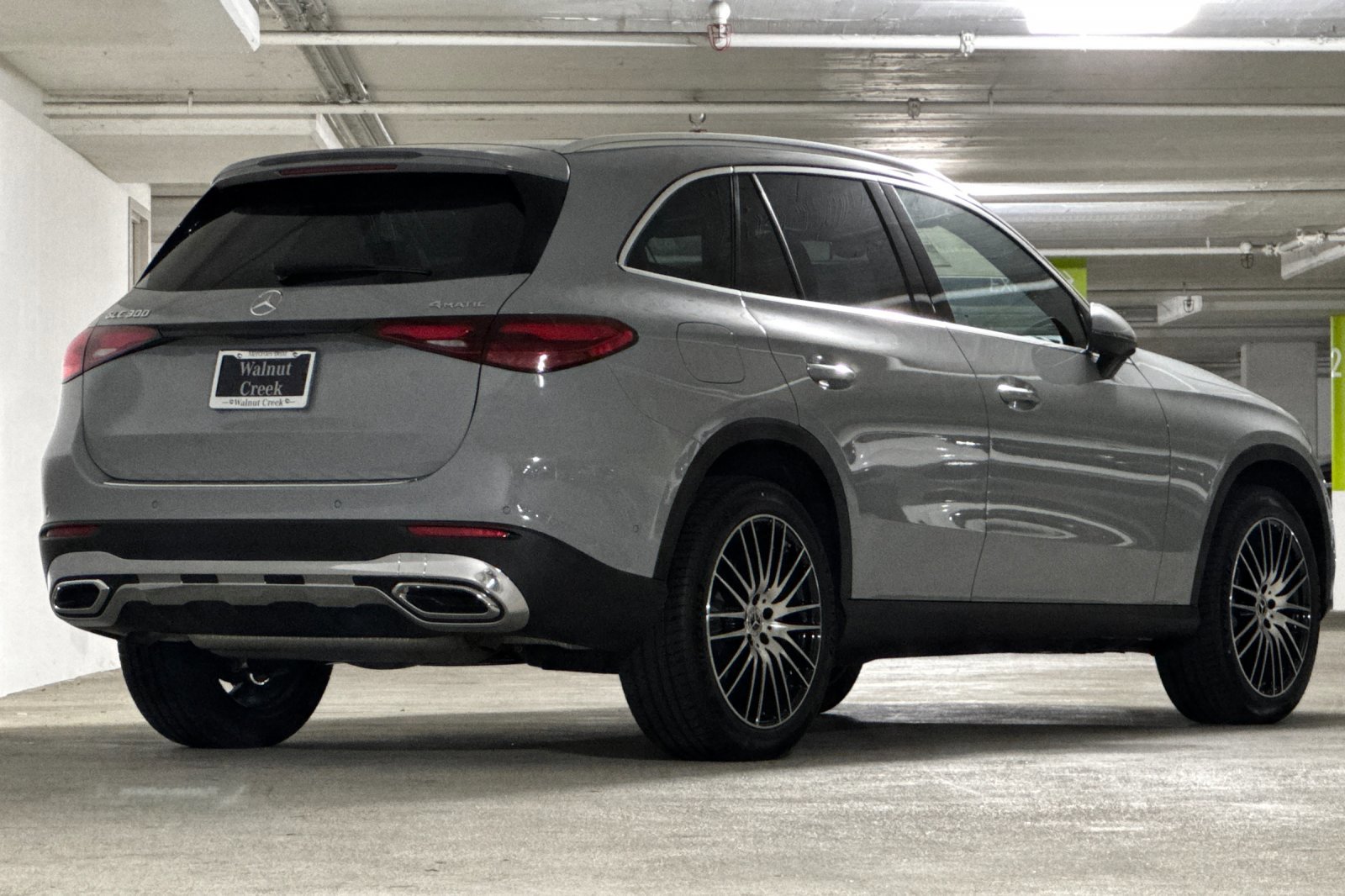 2026 Mercedes Benz GLC 300 4MATIC photo 3