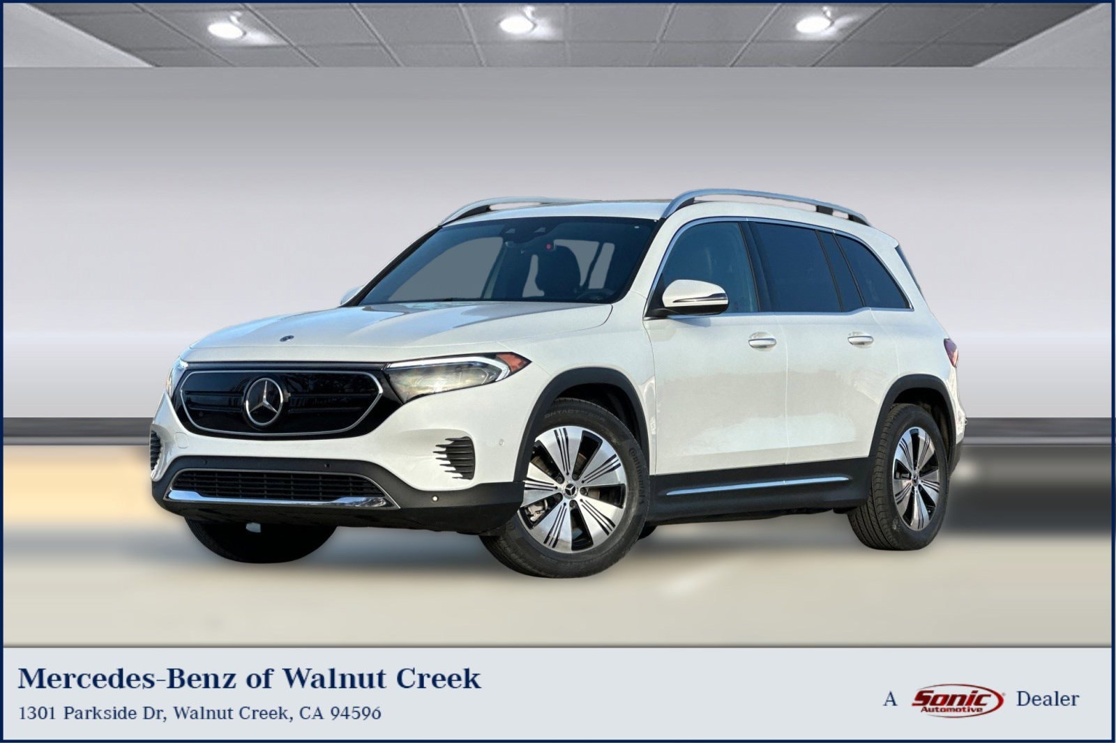 2023 Mercedes-Benz EQB Base's photo