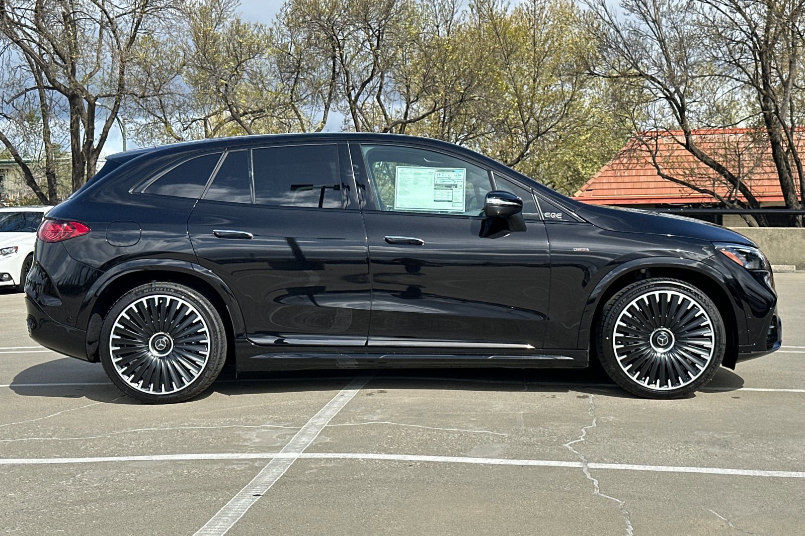 2025 Mercedes Benz EQE SUV AMG photo 2