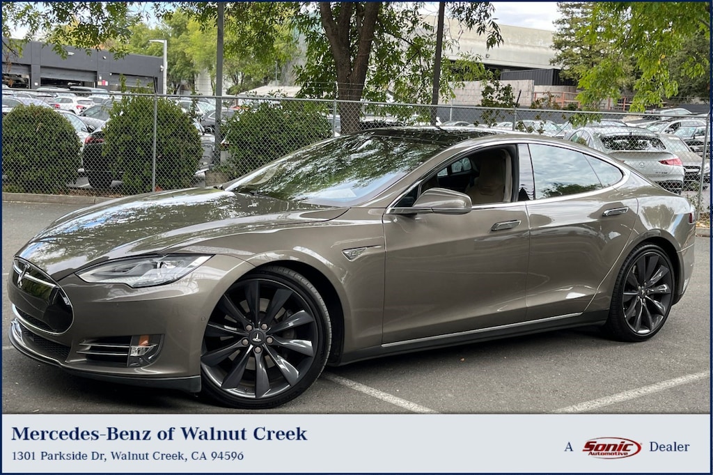 Used 2015 Tesla Model S 4dr Sdn AWD 85D Sedan