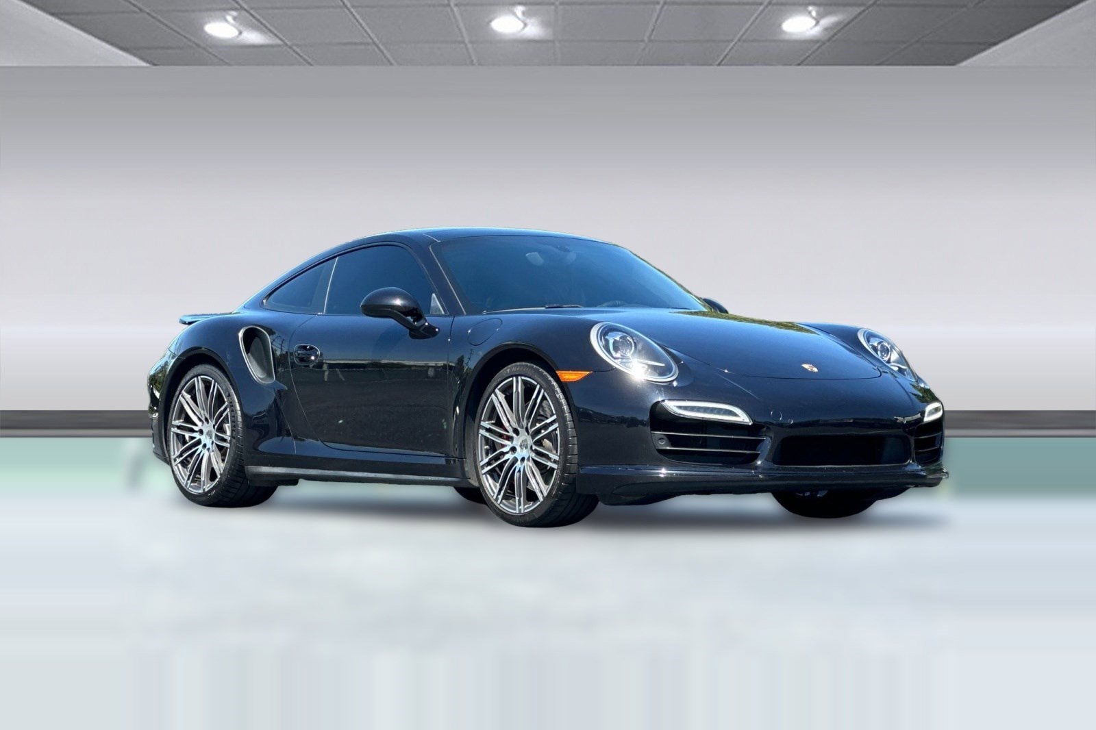 2016 Porsche 911 2dr Cpe Turbo photo 5