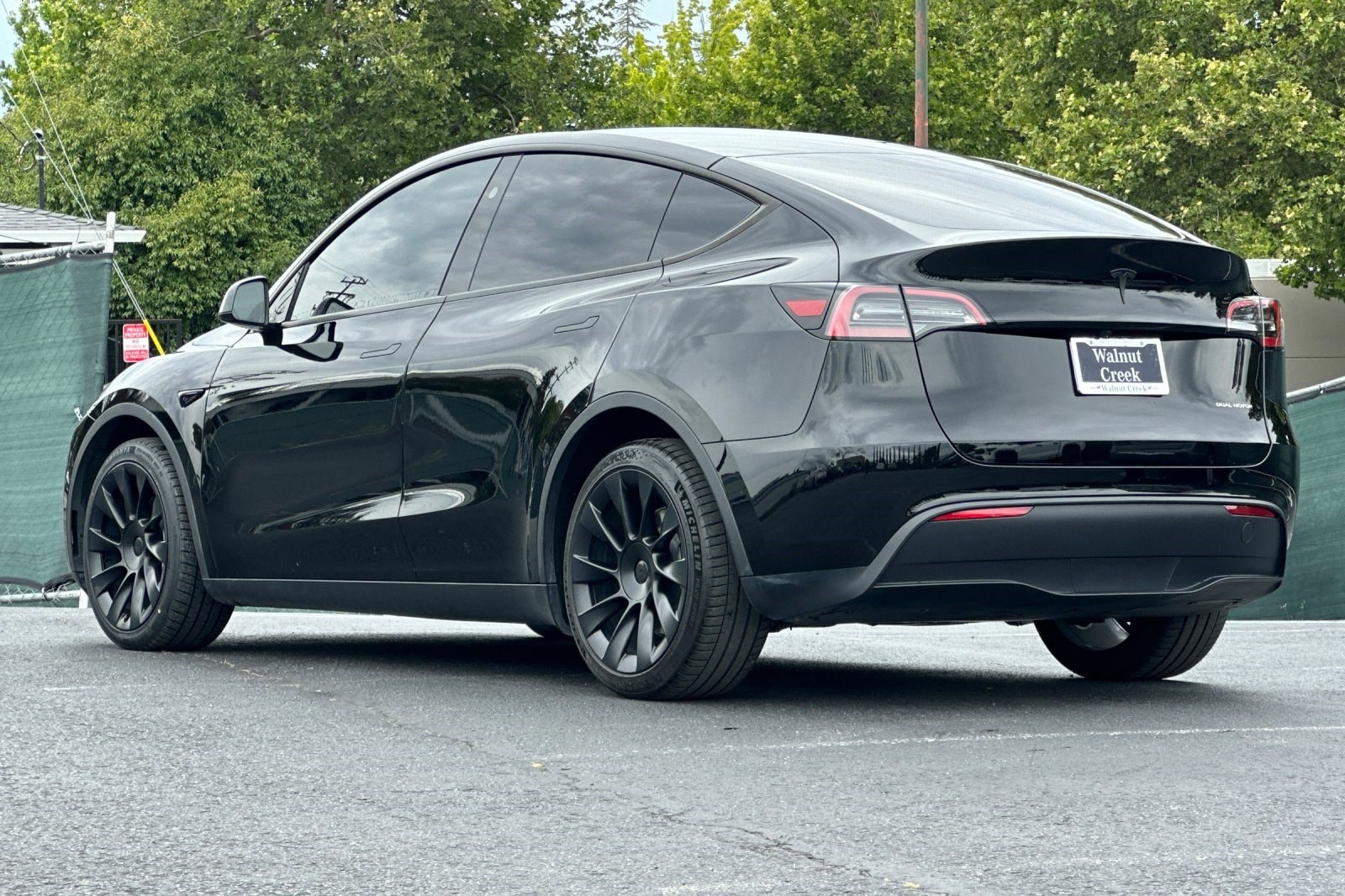 2024 Tesla Model Y Long Range AWD photo 2