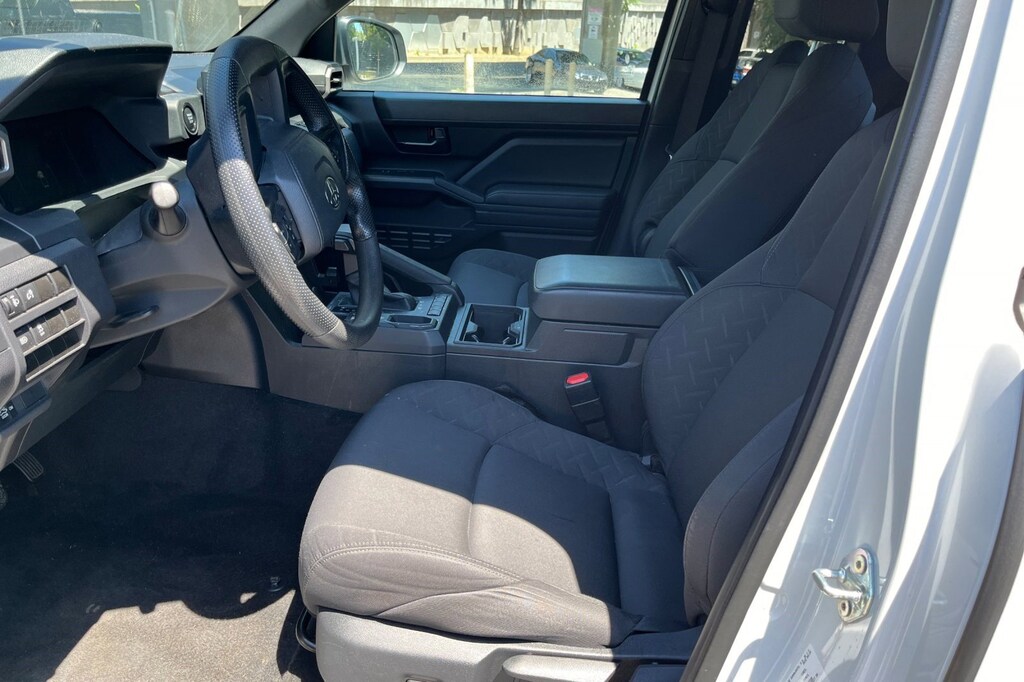 Used 2024 Toyota Tacoma 2WD SR XtraCab 6' Bed AT Truck XtraCab