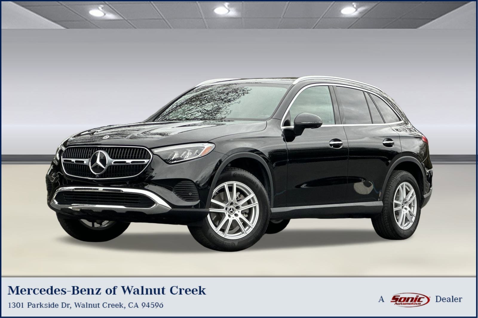 2023 Mercedes-Benz GLC GLC 300's photo