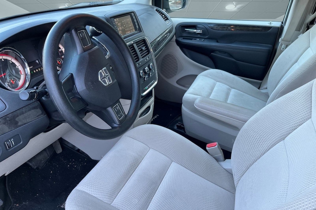 Used 2017 Dodge Grand Caravan SE Wagon Van