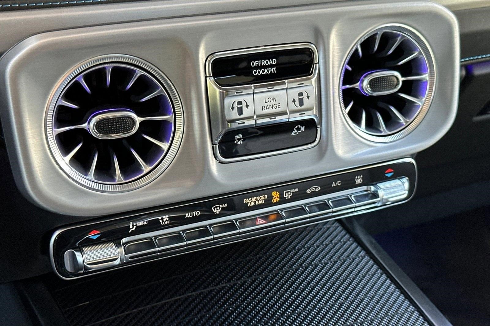 2025 Mercedes-Benz G-Class G580 - Photo 17