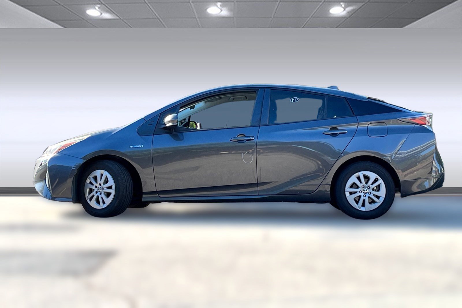 2016 Toyota Prius Two photo 2