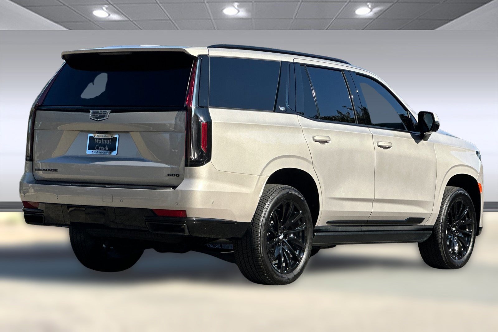 2024 Cadillac Escalade Sport Platinum photo 2