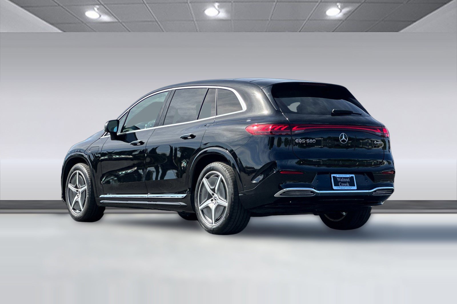2023 Mercedes-Benz EQS 580 4MATIC SUV photo 2