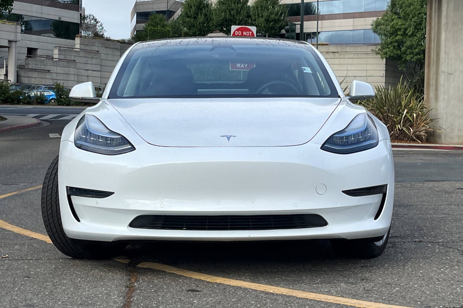 2020 Tesla Model 3 Standard Range Plus photo 4