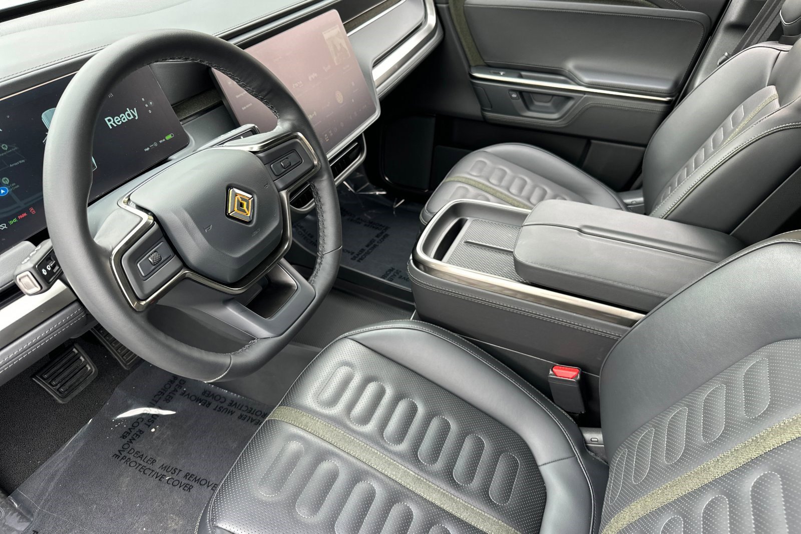 2025 Rivian R1T Adventure photo 4