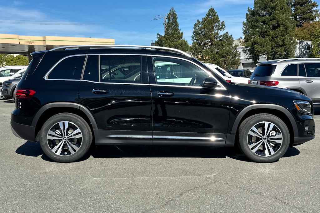 New 2025 Mercedes-Benz GLB 250 SUV