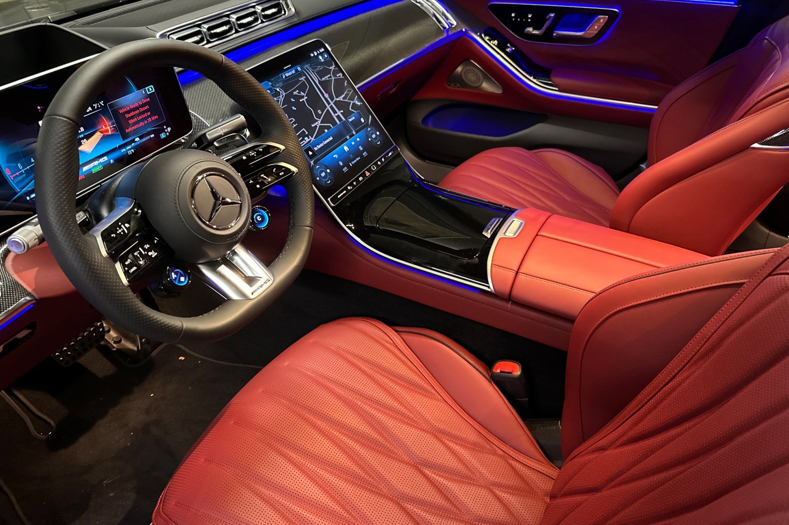2025 Mercedes Benz S AMG 63 photo 4