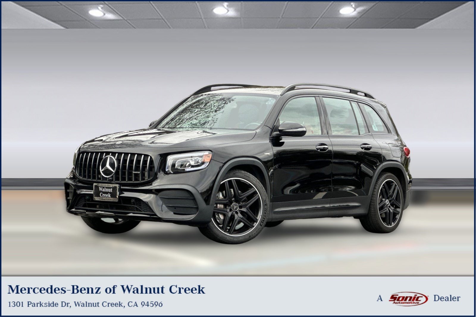 2023 Mercedes-Benz GLB Base's photo