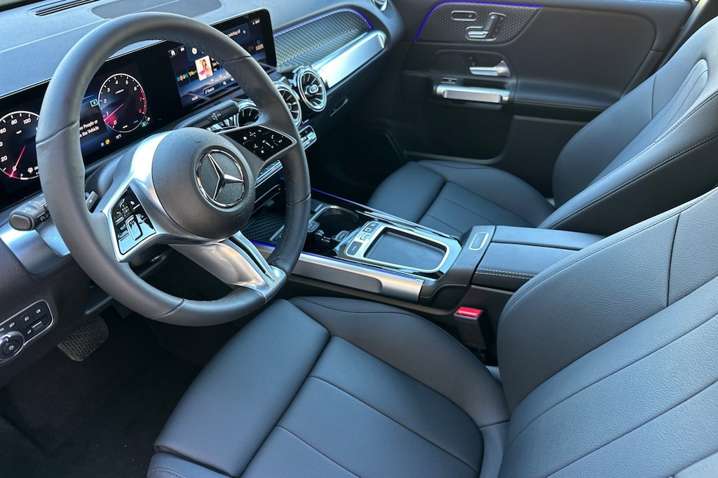 New 2025 Mercedes-Benz GLB 250 SUV