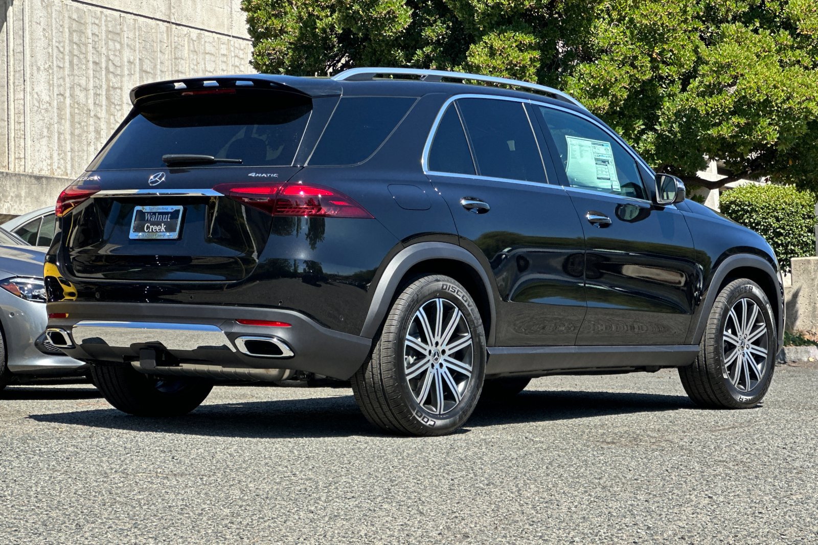 2026 Mercedes Benz GLE 350 4MATIC photo 3