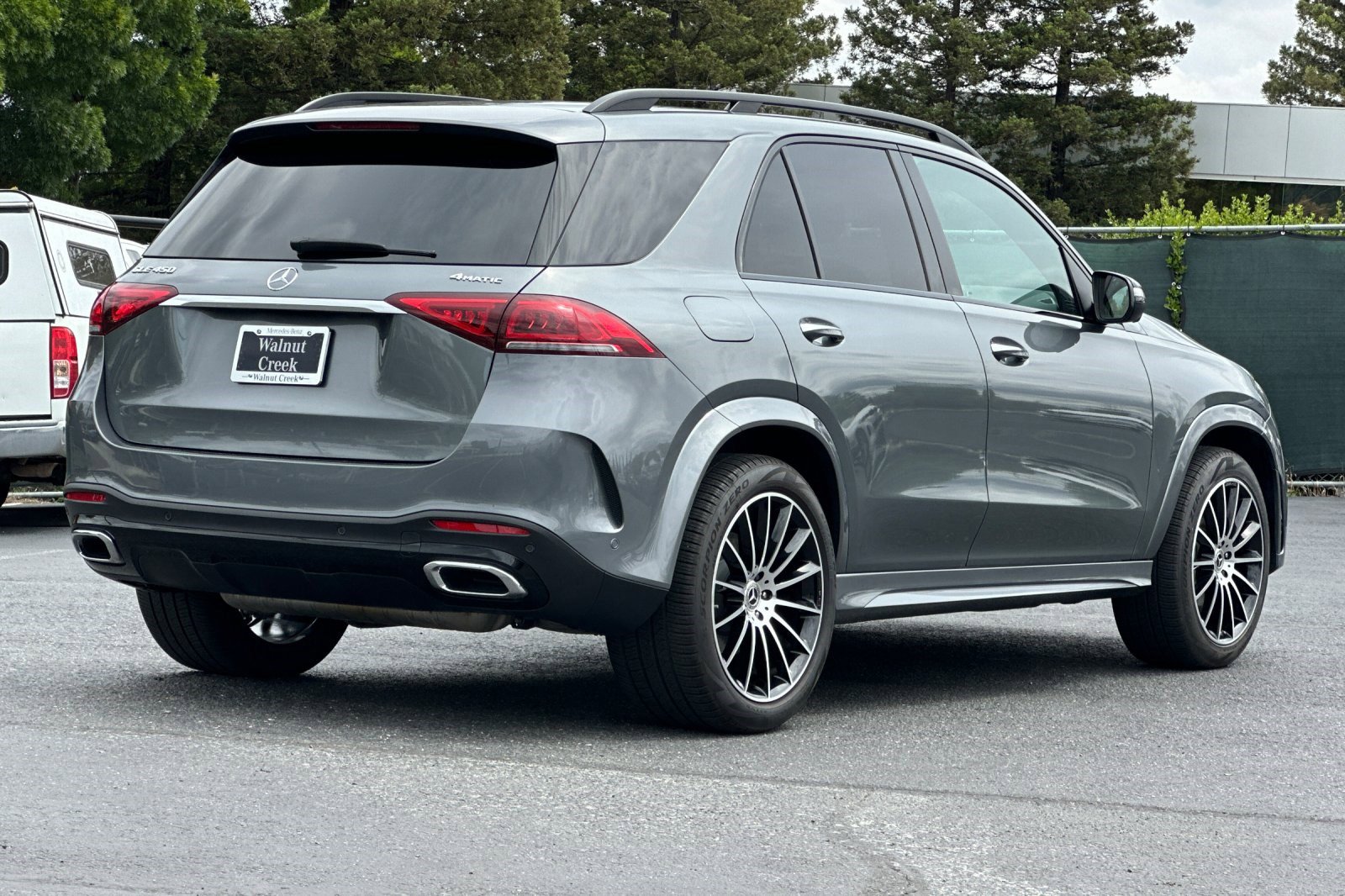 2023 Mercedes-Benz GLE 450 4MATIC SUV photo 3