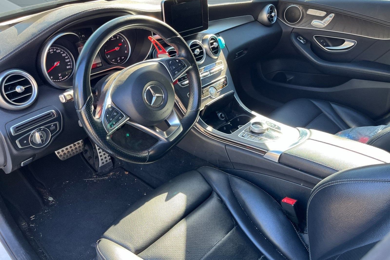 2017 Mercedes Benz C 300 Sedan photo 3