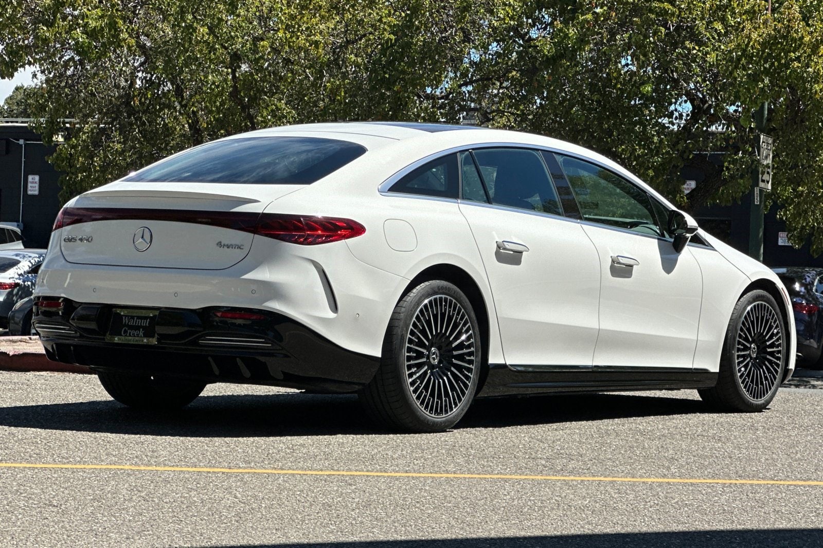 EQS 450 4MATIC Sedan Sedan