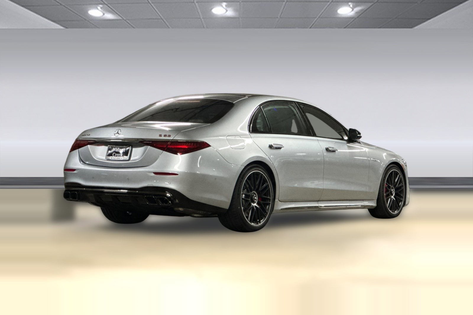 2025 Mercedes-Benz S-Class S 63 - Photo 8