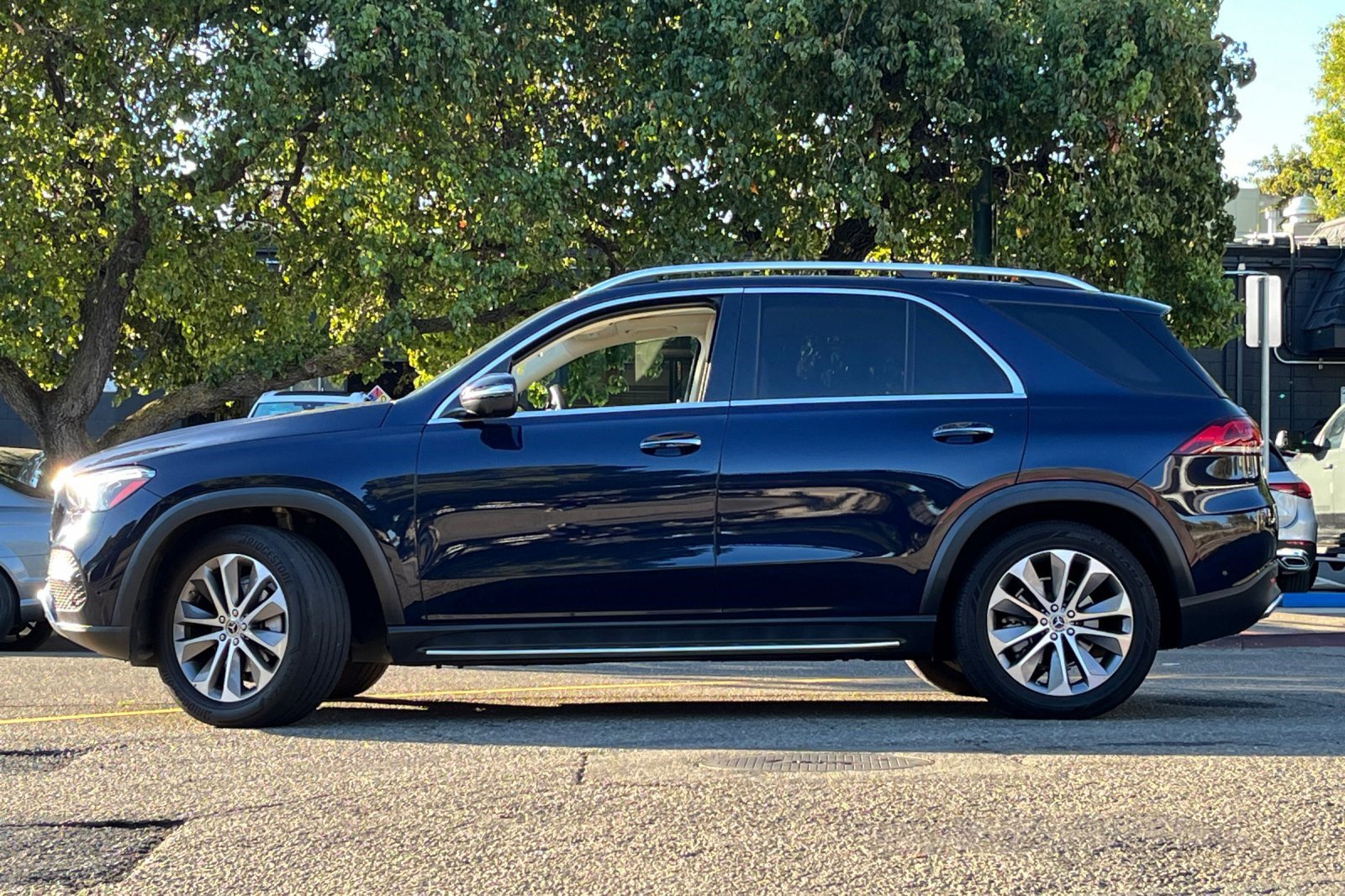 2022 Mercedes Benz GLE 350 4MATIC photo 2