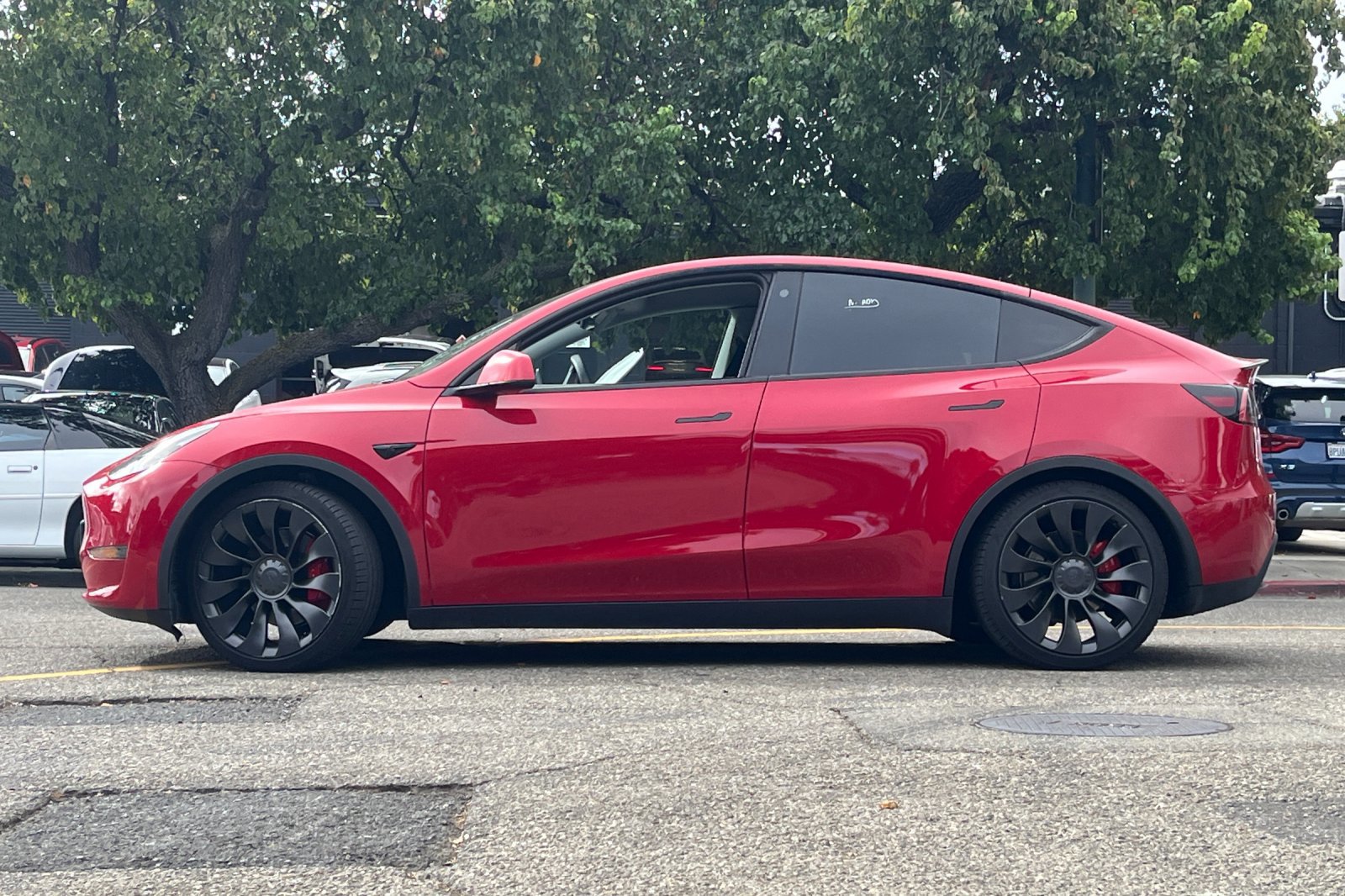 2022 Tesla Model Y Performance photo 2