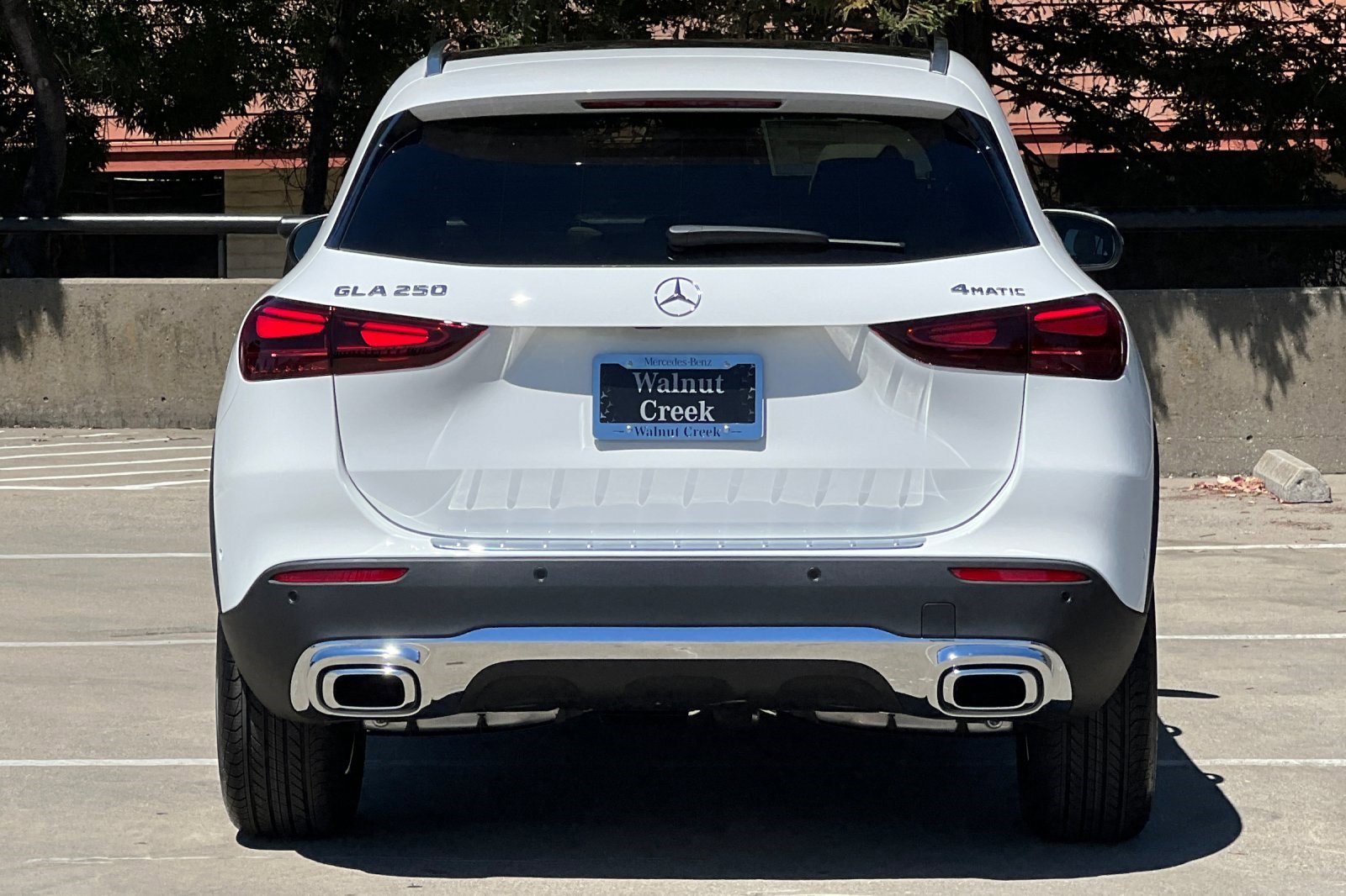 2025 Mercedes Benz GLA 250 4MATIC photo 2