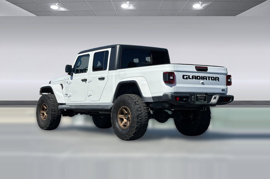 Used 2020 Jeep Gladiator Overland 4x4 Truck Crew Cab