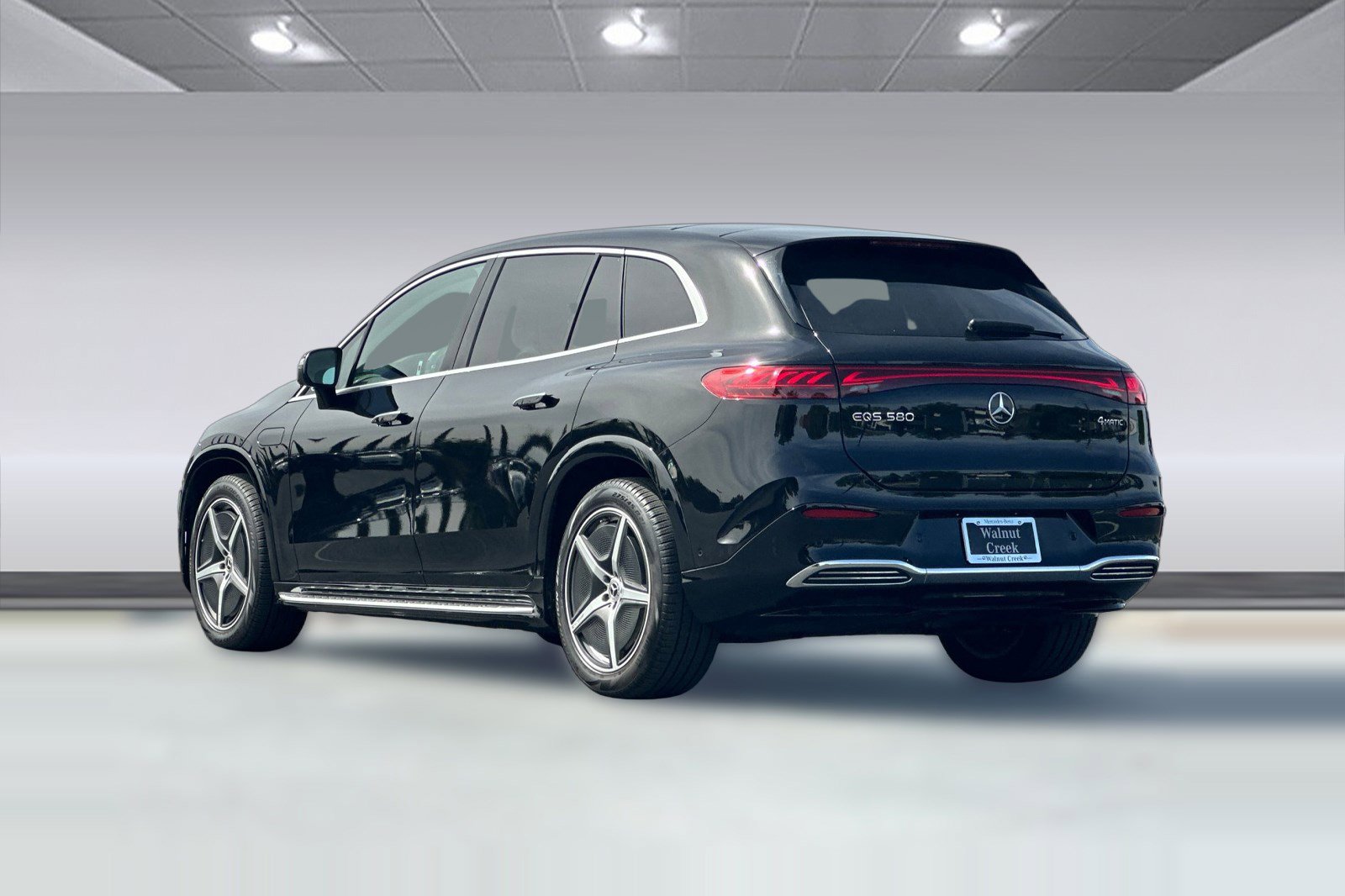 2023 Mercedes-Benz EQS 580 4MATIC SUV photo 2