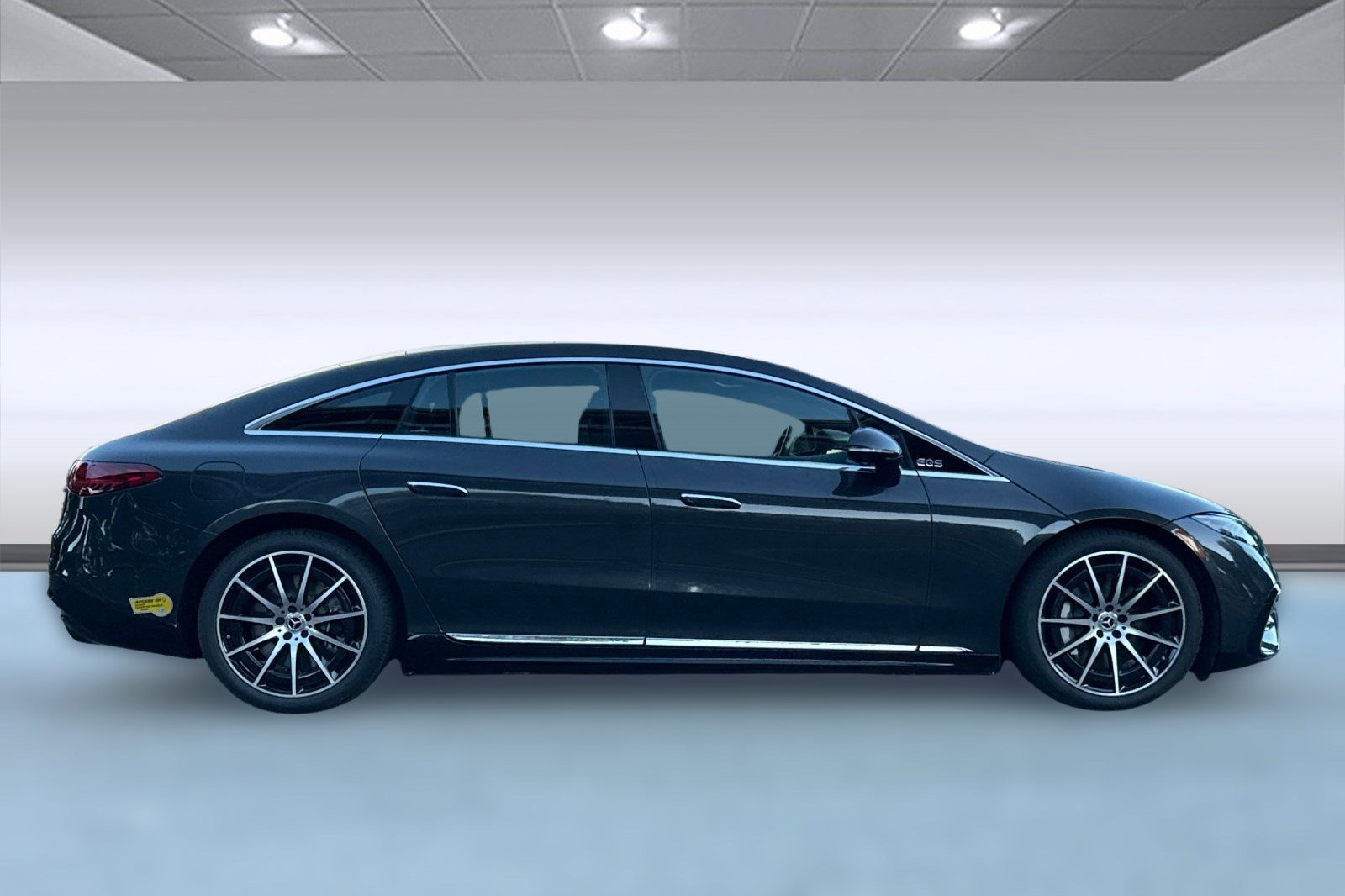 2022 Mercedes Benz EQS Sedan 580 4MATIC photo 2