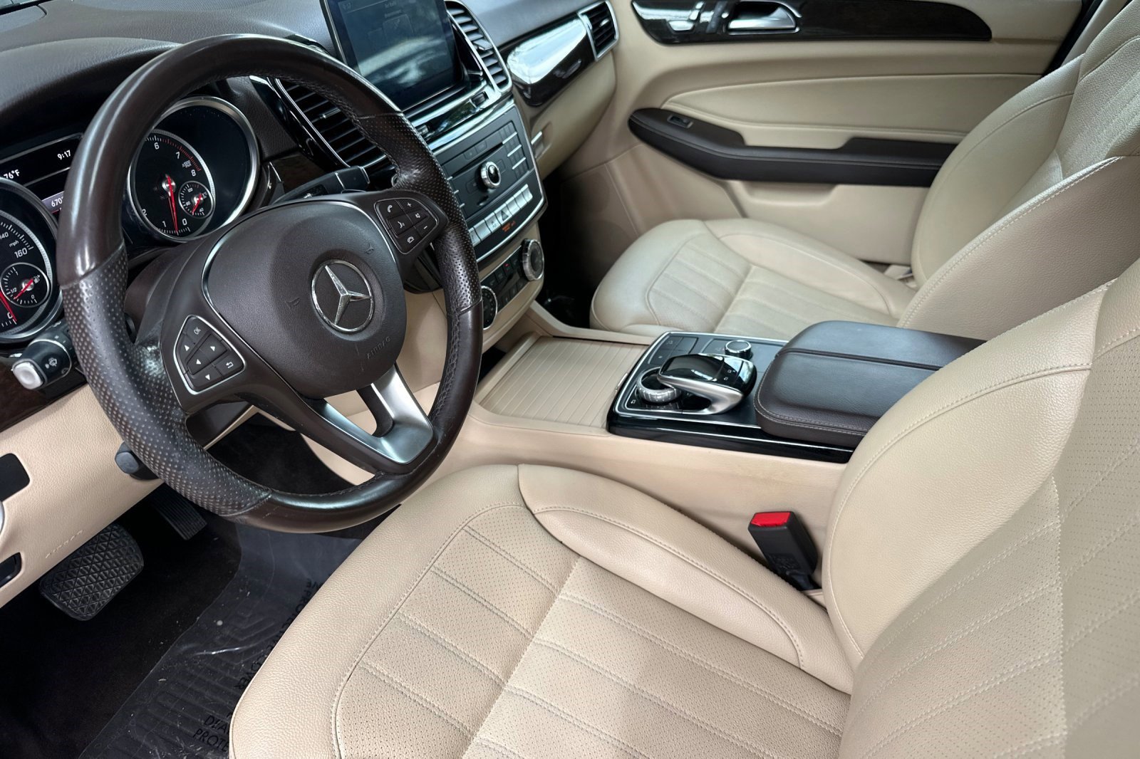 2016 Mercedes Benz GLE 4MATIC 350 photo 4