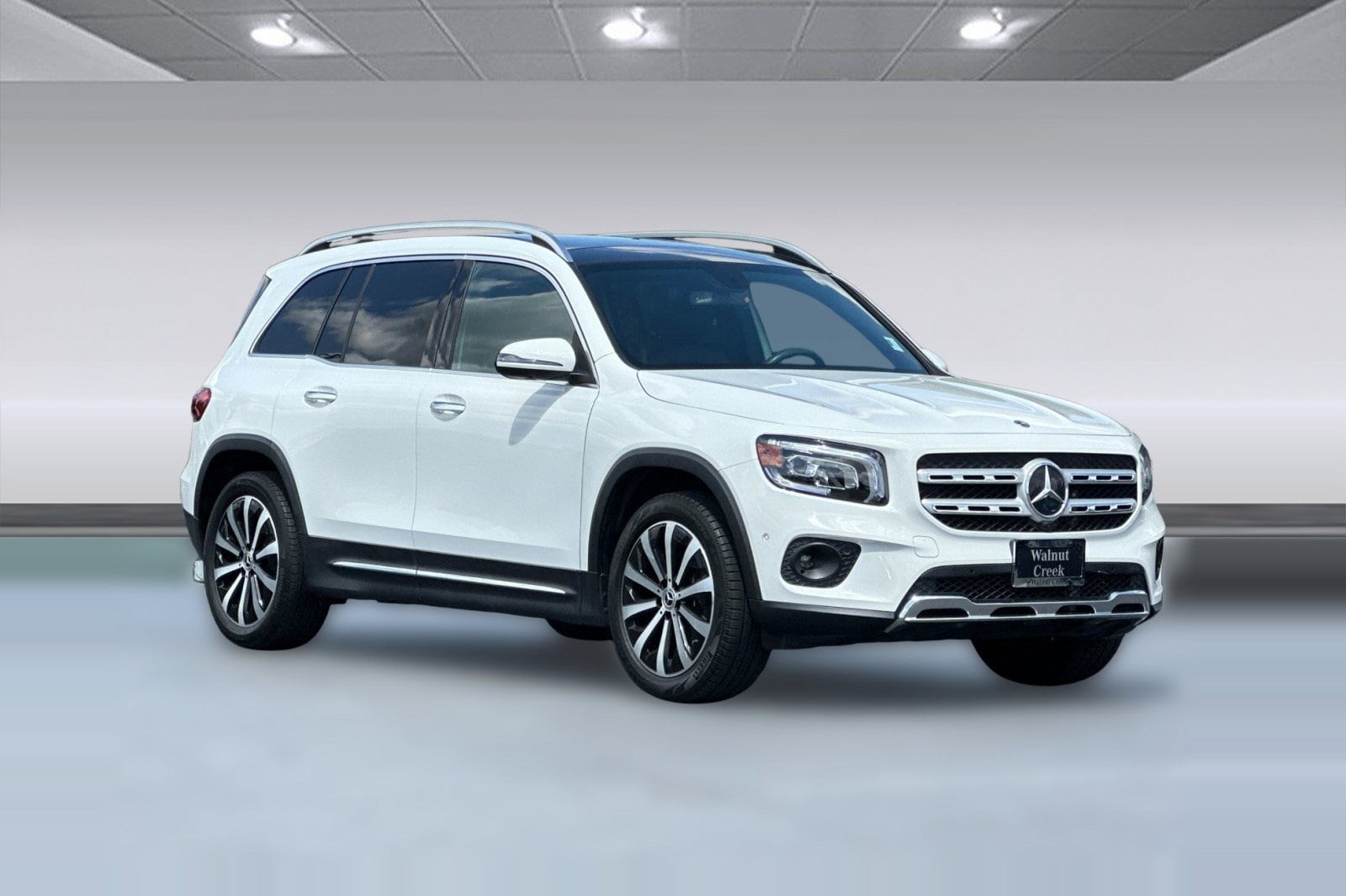 2021 Mercedes-Benz GLB 250 4MATIC SUV photo 5