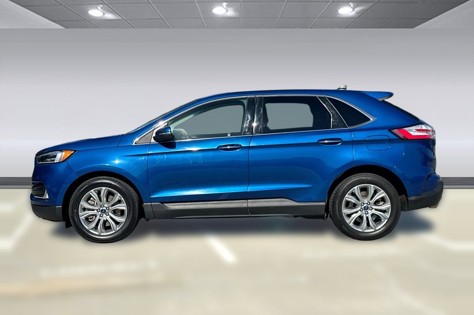 Edge Titanium AWD SUV