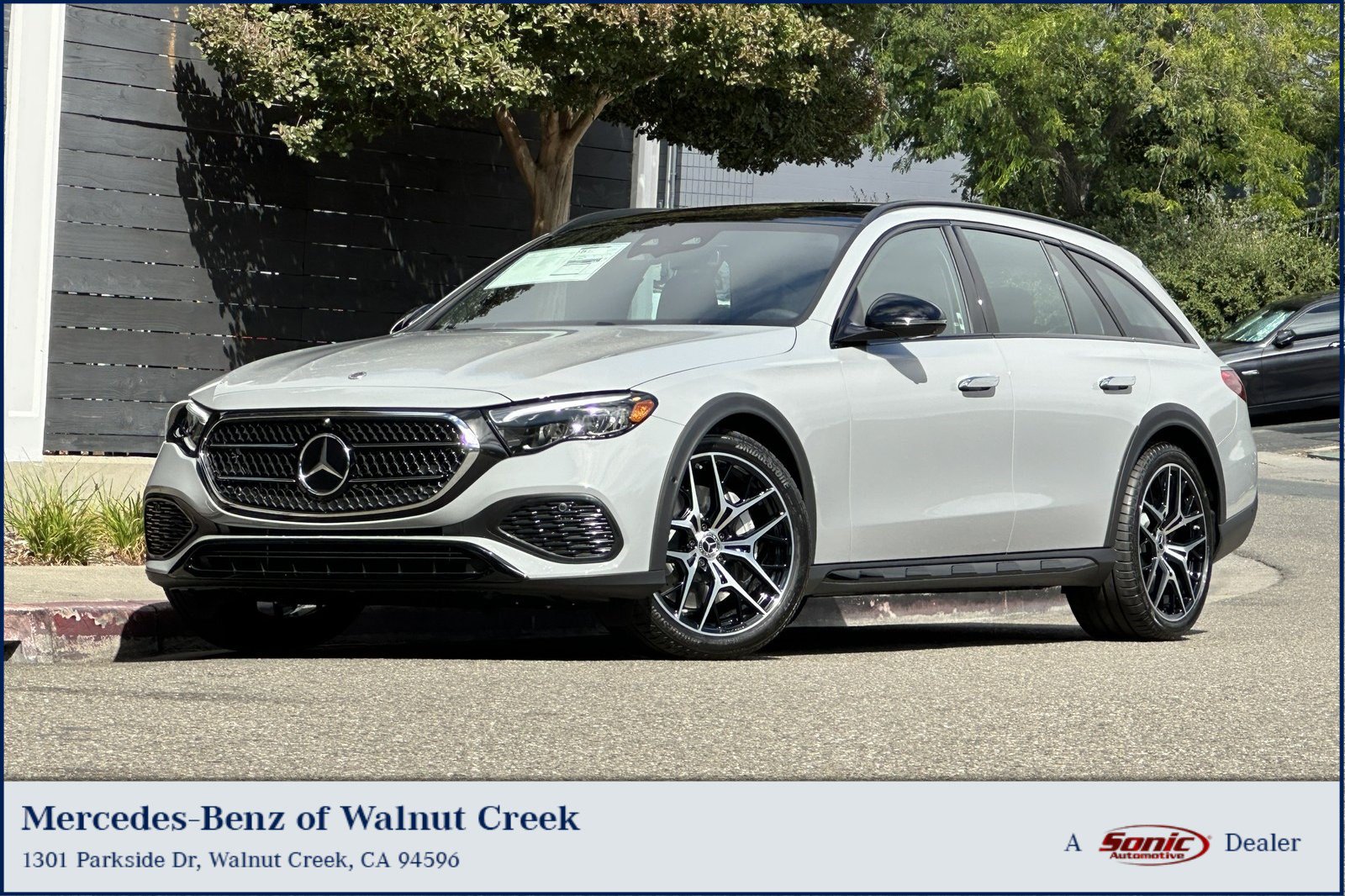 2026 Mercedes-Benz E-Class E450 4MATIC All-Terrain's photo