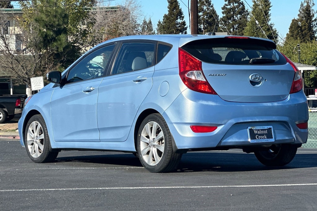 Used 2013 Hyundai Accent 5dr HB Man SE Hatchback