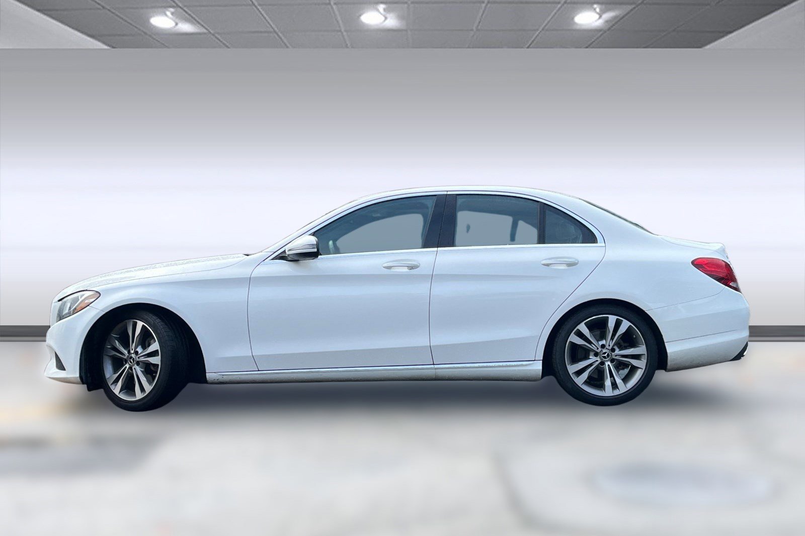 2018 Mercedes Benz C 300 Sedan photo 2
