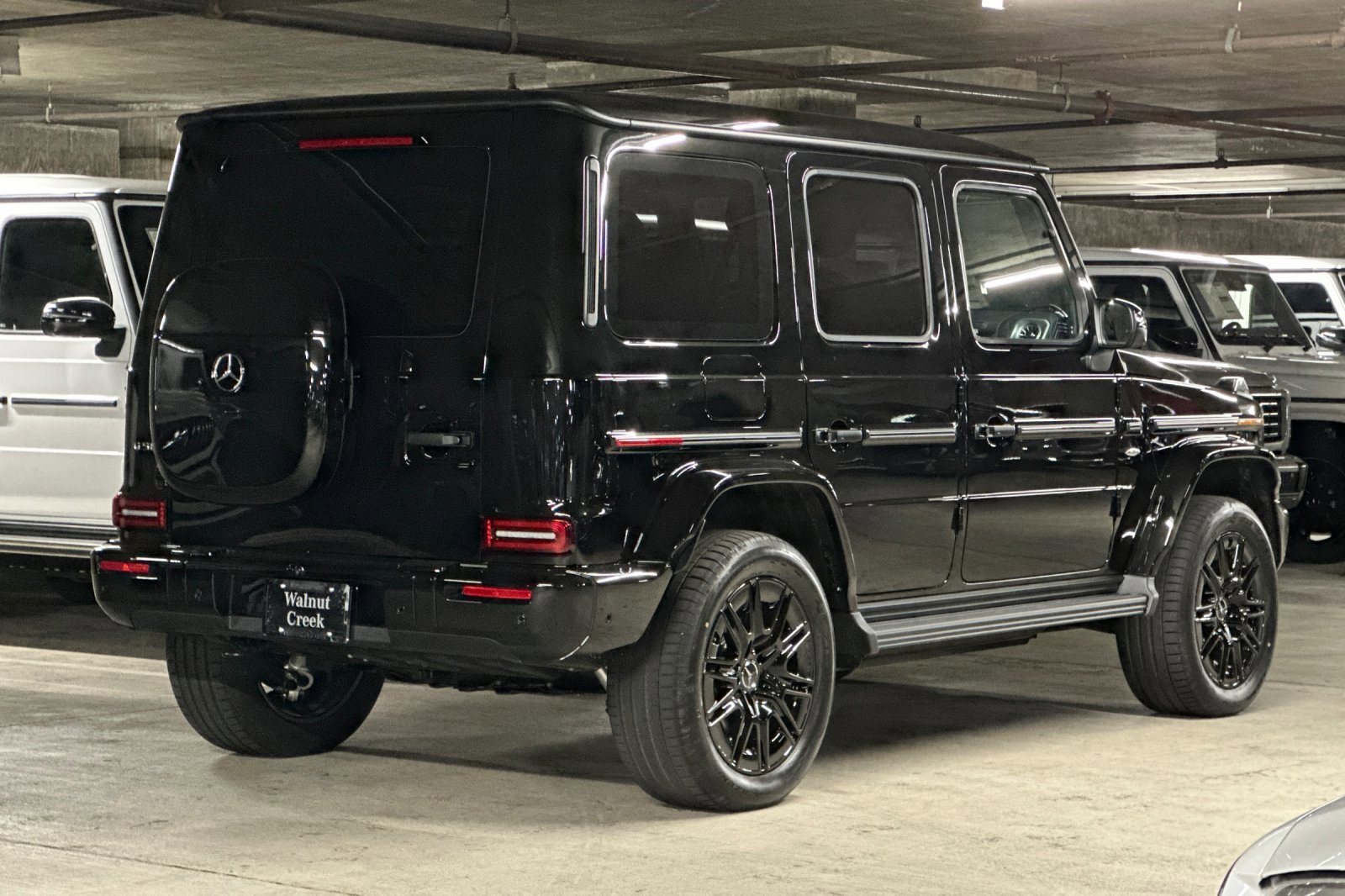 2025 Mercedes Benz G photo 3