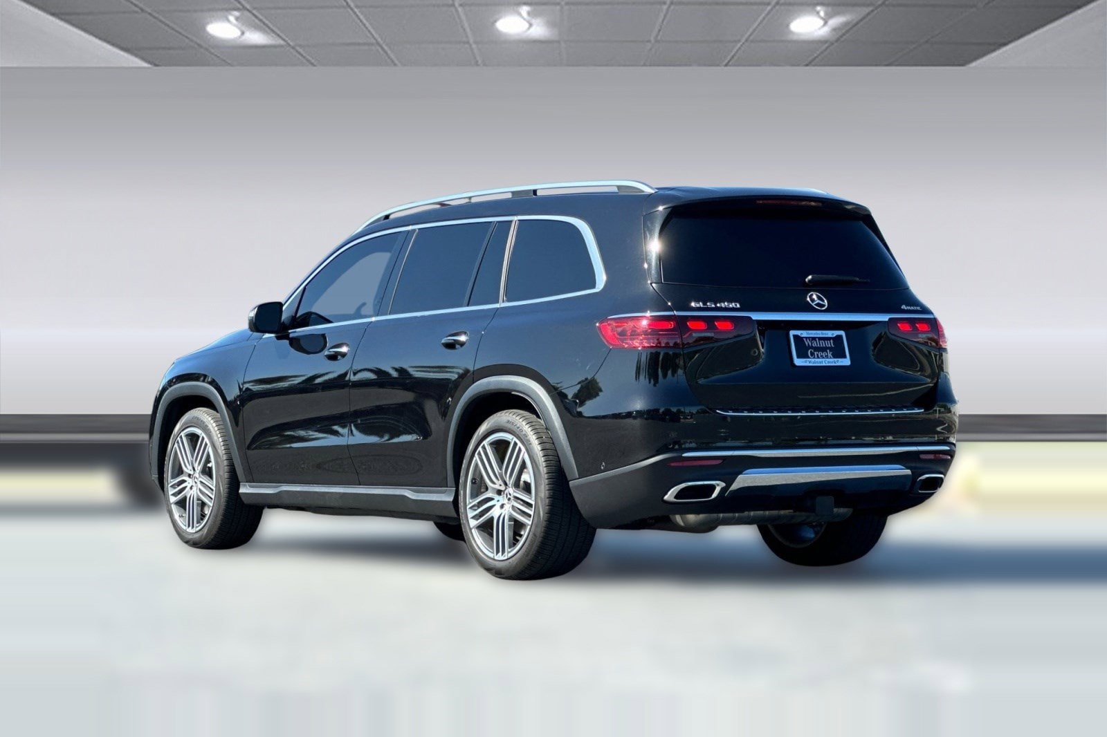 2024 Mercedes-Benz GLS 450 4MATIC SUV photo 2