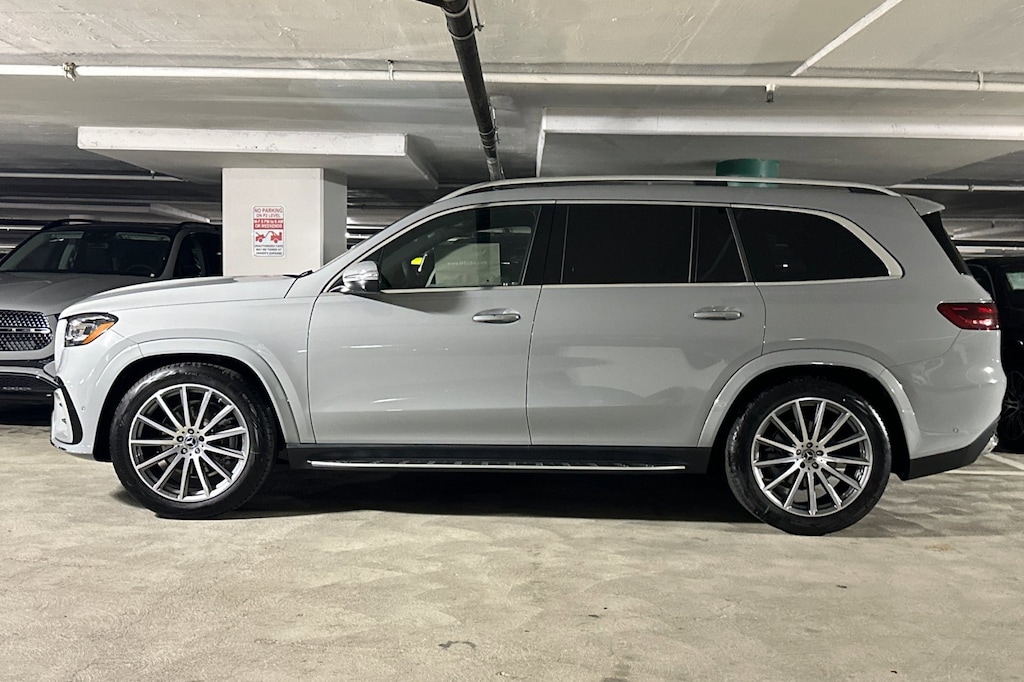 New 2025 Mercedes-Benz GLS 450 4MATIC SUV