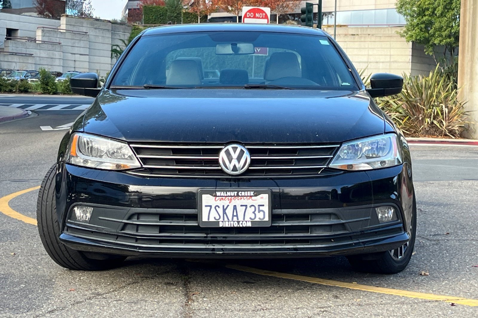 2016 Volkswagen Jetta 1.8T Sport photo 2