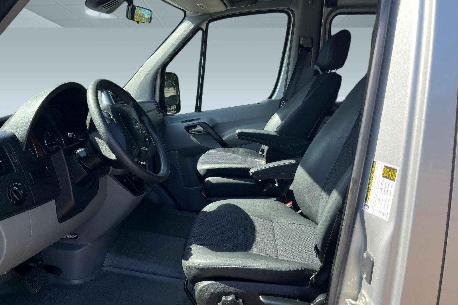 Used 2018 Mercedes-Benz Sprinter Passenger Van 2500 Standard Roof V6 144" RWD Van