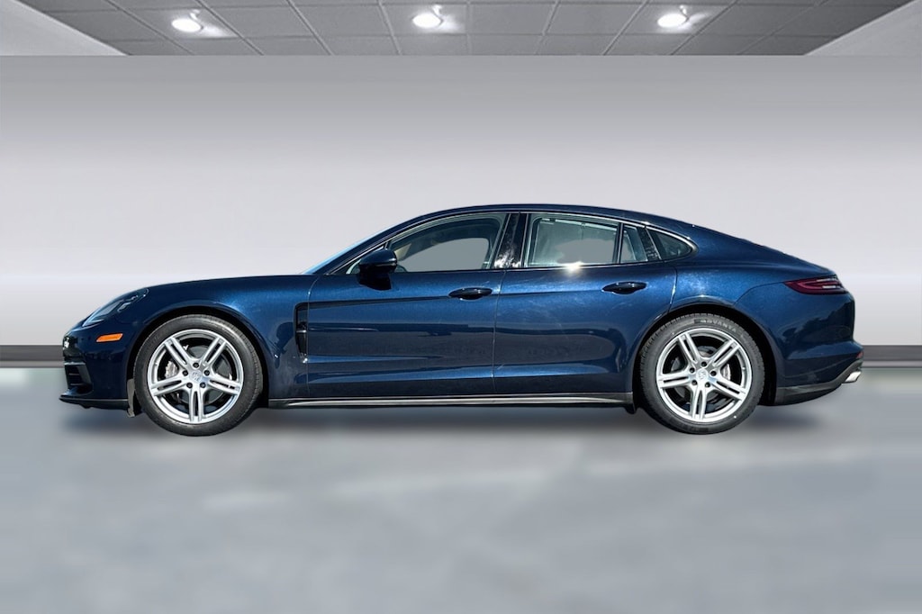 Used 2018 Porsche Panamera RWD Sedan