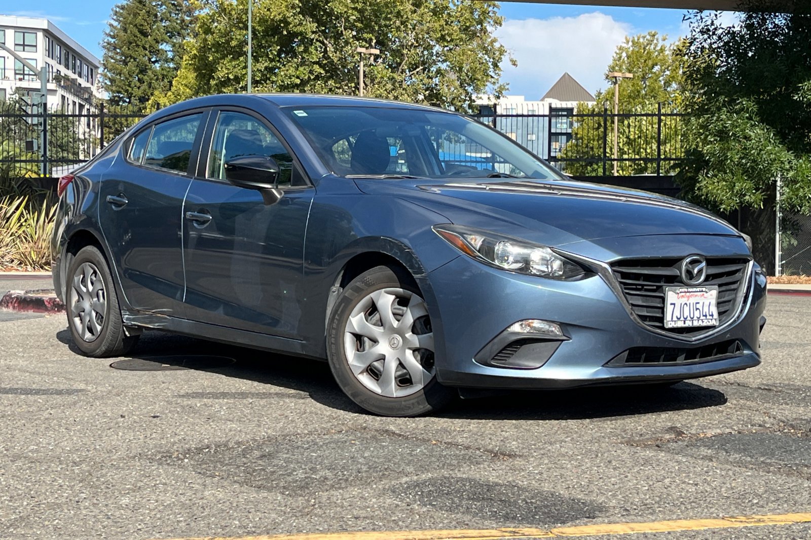 2015 Mazda Mazda3 i SV photo 4